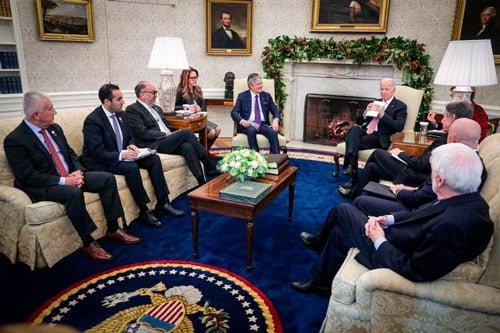 sr.lassobidenreunion