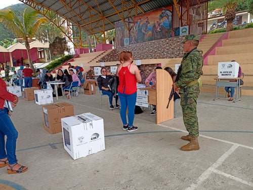 sr.eleccionesloja3