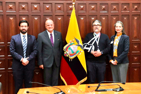 sr.ecuadorsalud