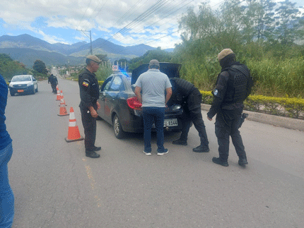 sr.policiacarnaval