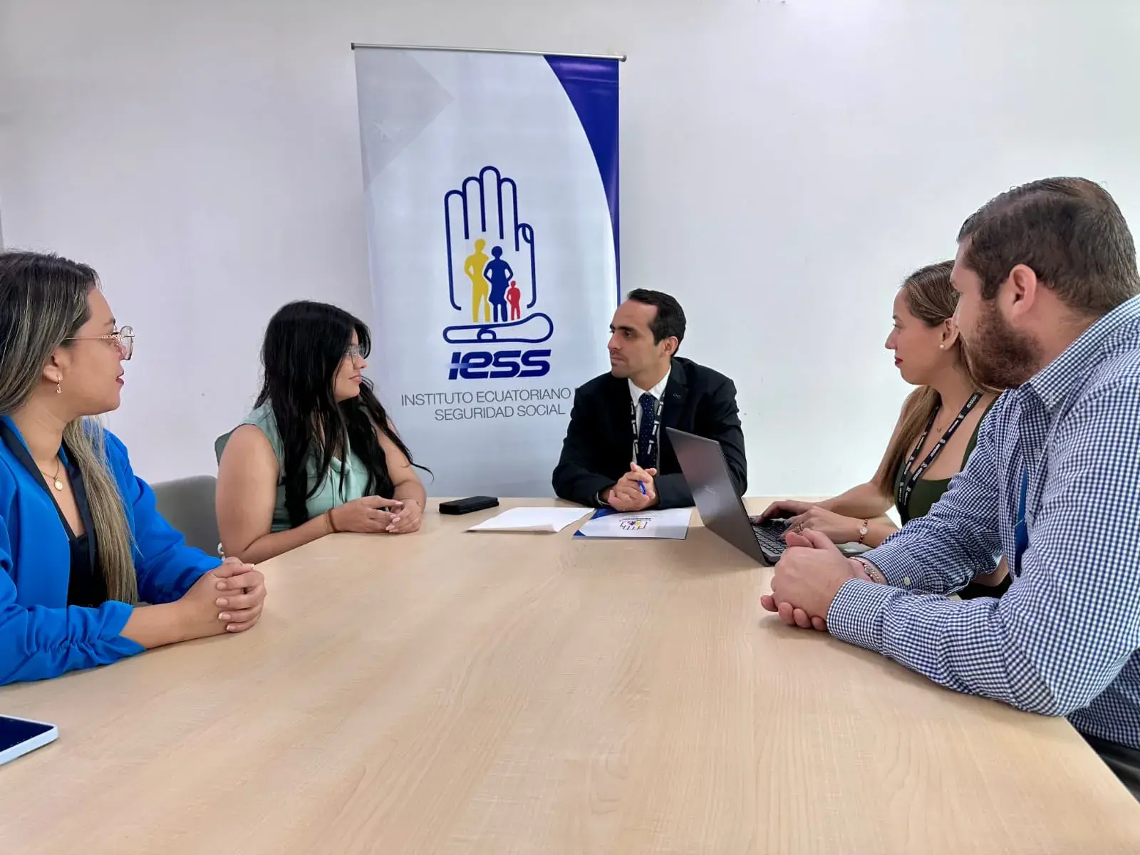 Hospital Los Ceibos ahorra en contratación de servicio